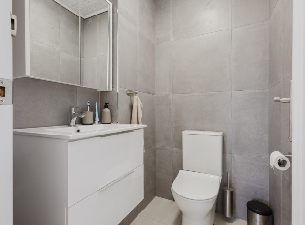 Revente - Appartement - Torrevieja - Beachside Torrevieja