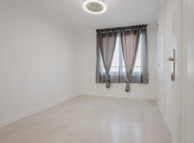 Revente - Appartement - Torrevieja - Beachside Torrevieja