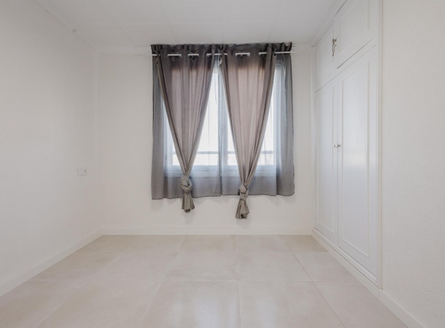 Revente - Appartement - Torrevieja - Beachside Torrevieja