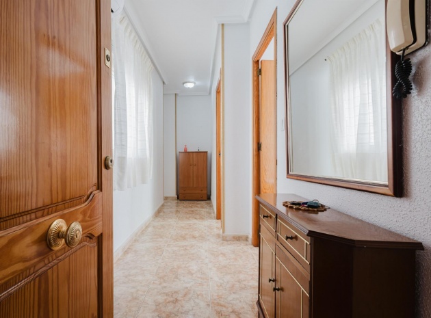 Återförsäljning - Lägenhet - Torrevieja