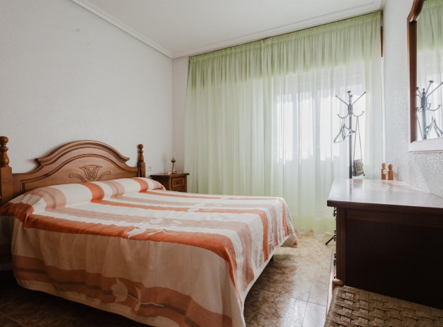 Återförsäljning - Lägenhet - Torrevieja