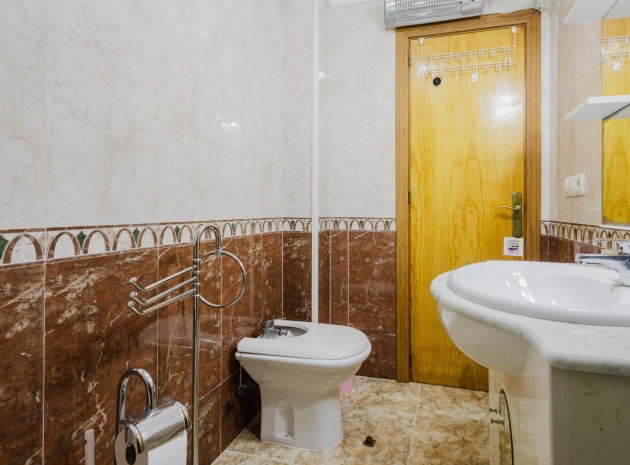 Återförsäljning - Lägenhet - Torrevieja