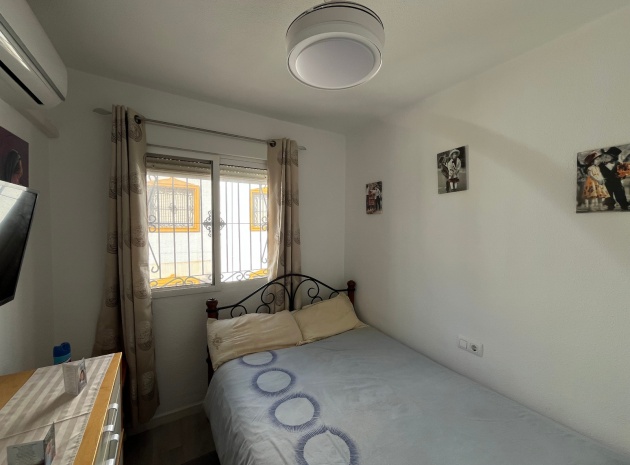 Resale - Villa - Los Montesinos - entre naranjos