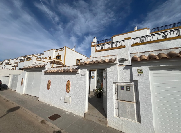 Resale - Villa - Los Montesinos - entre naranjos