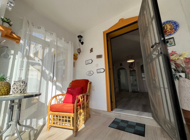 Resale - Villa - Los Montesinos - entre naranjos