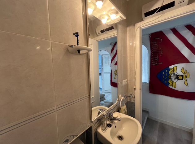 Resale - Villa - Los Montesinos - entre naranjos