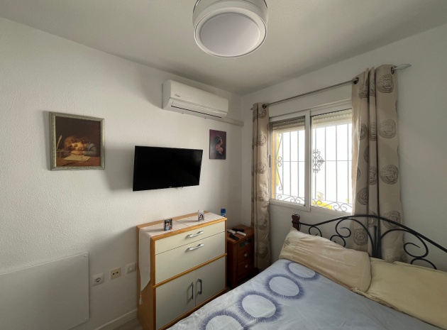 Resale - Villa - Los Montesinos - entre naranjos