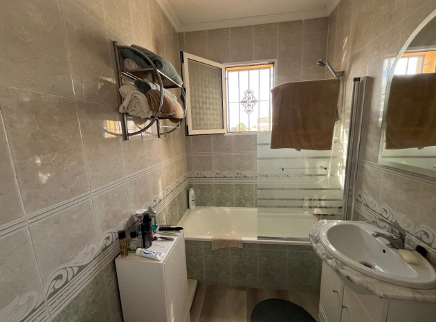 Resale - Villa - Los Montesinos - entre naranjos