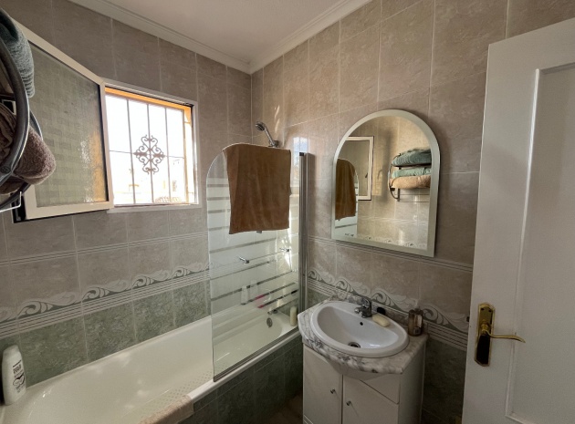 Resale - Villa - Los Montesinos - entre naranjos