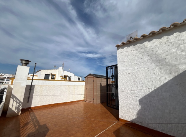 Resale - Villa - Los Montesinos - entre naranjos