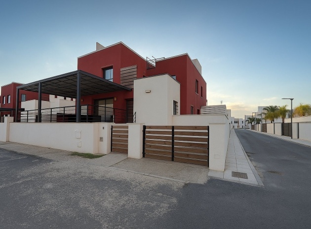 Resale - Villa - Algorfa - La Finca Golf Resort