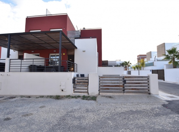 Resale - Villa - Algorfa - La Finca Golf Resort