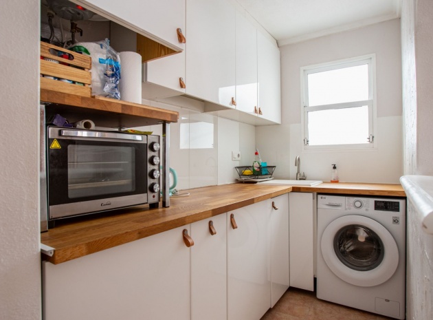 Resale - Apartment - Torrevieja - Beachside Torrevieja