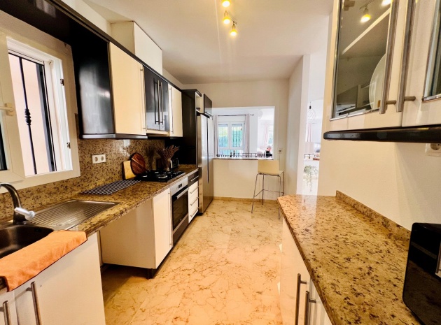 Resale - Villa - Villamartin - las ramblas