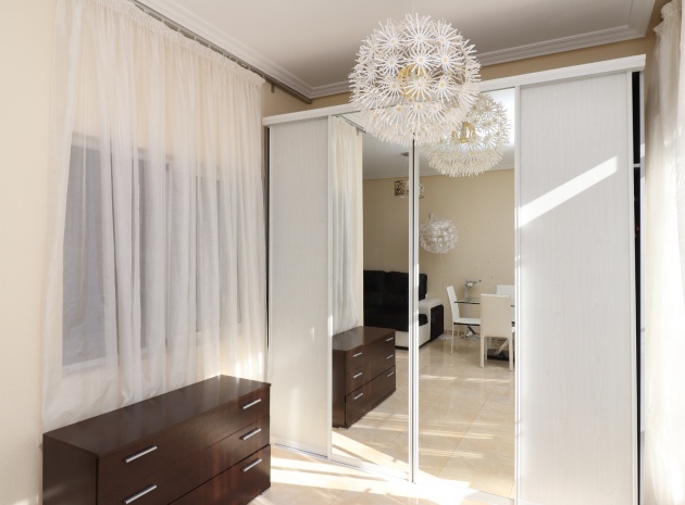 Wiederverkauf - Stadthaus - Punta Prima