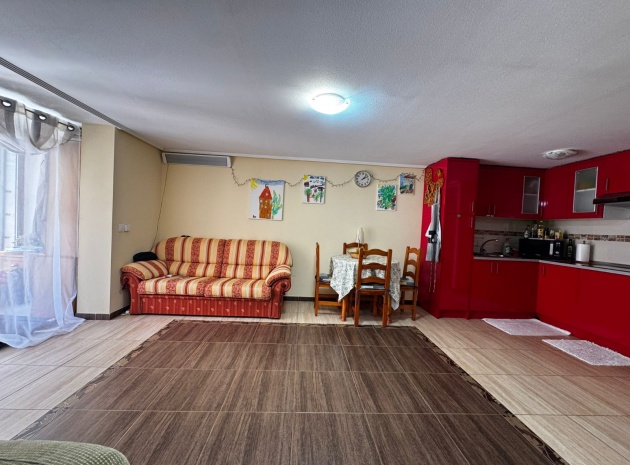 Resale - Townhouse - Punta Prima