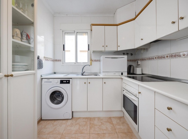 Resale - Apartment - Torrevieja - Carrefour