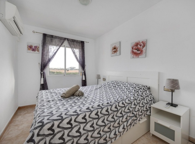 Resale - Apartment - Torrevieja - Carrefour