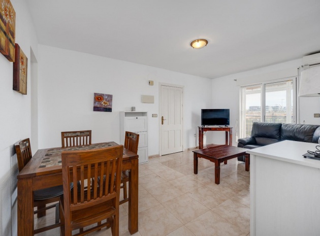 Resale - Apartment - Torrevieja - Carrefour