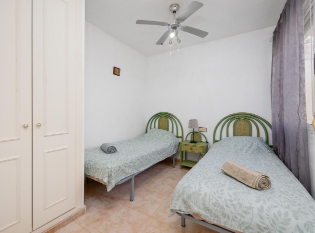 Resale - Apartment - Torrevieja - Carrefour