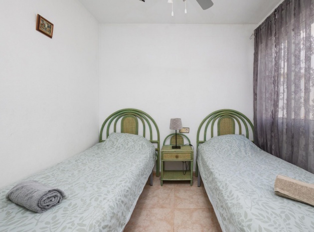 Resale - Apartment - Torrevieja - Carrefour