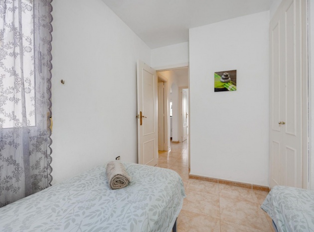 Resale - Apartment - Torrevieja - Carrefour