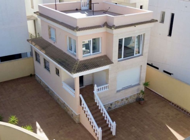 Återförsäljning - Villa - Orihuela - Villamartin