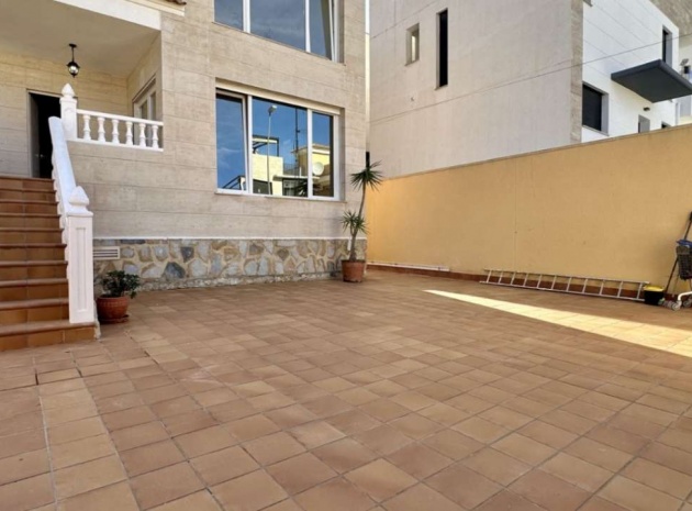 Återförsäljning - Villa - Orihuela - Villamartin