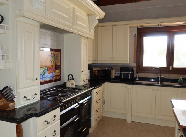 Resale - Villa - Orihuela