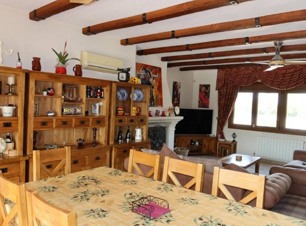 Resale - Villa - Orihuela