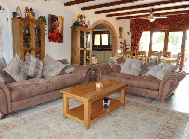 Resale - Villa - Orihuela