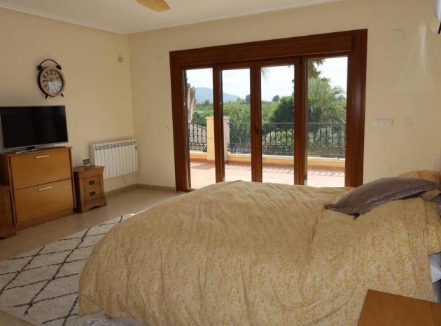 Resale - Villa - Orihuela