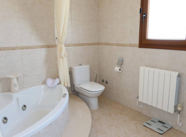 Resale - Villa - Orihuela