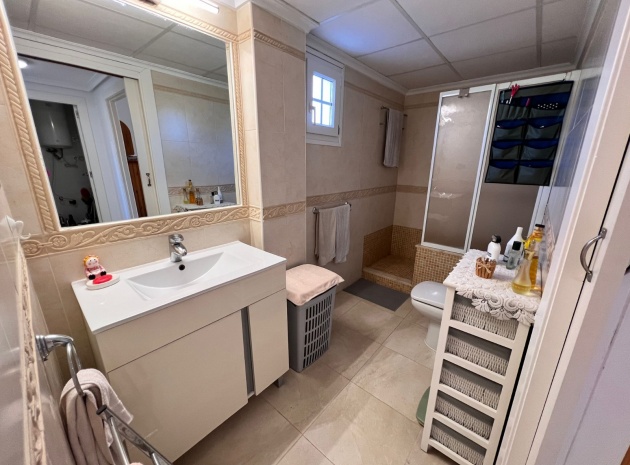 Resale - Apartment - Guardamar del Segura - El Raso