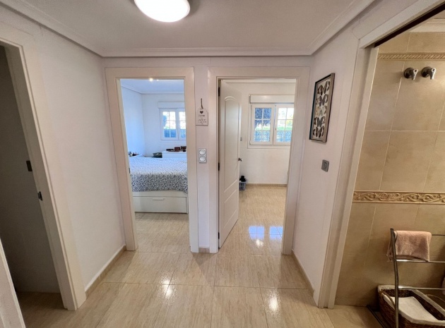Resale - Apartment - Guardamar del Segura - El Raso