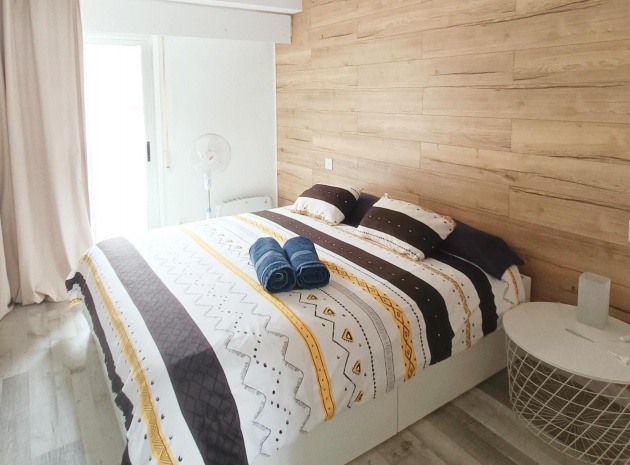 Återförsäljning - Lägenhet - Alicante