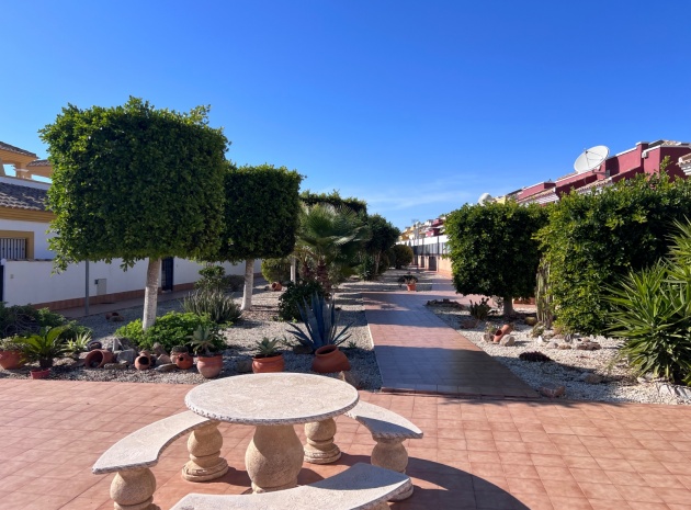 Resale - Villa - Los Montesinos - Entre Naranjos