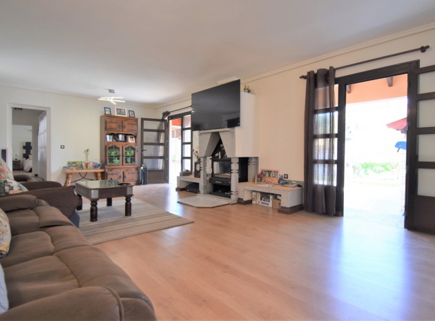 Resale - Villa - Villamartin - Los Dolses