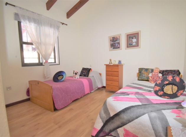 Resale - Villa - Villamartin - Los Dolses