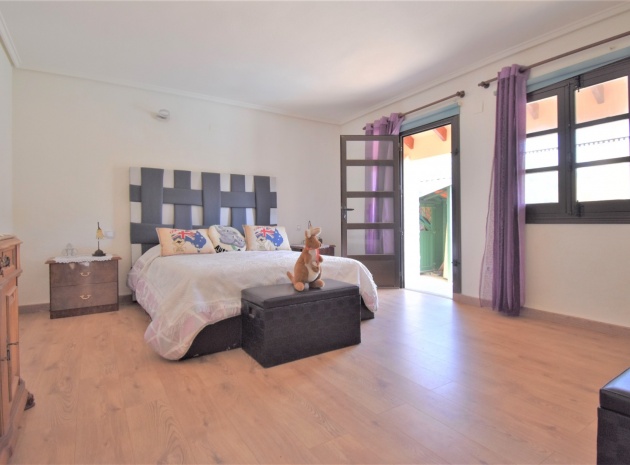 Resale - Villa - Villamartin - Los Dolses