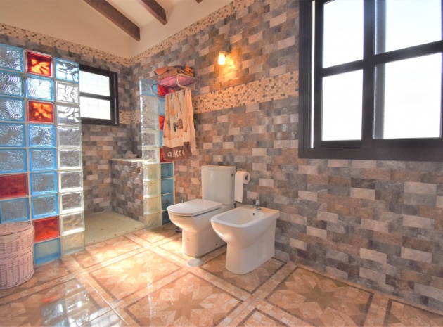 Resale - Villa - Villamartin - Los Dolses