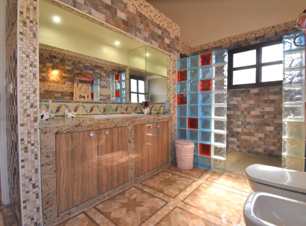 Resale - Villa - Villamartin - Los Dolses