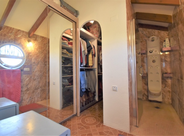 Resale - Villa - Villamartin - Los Dolses