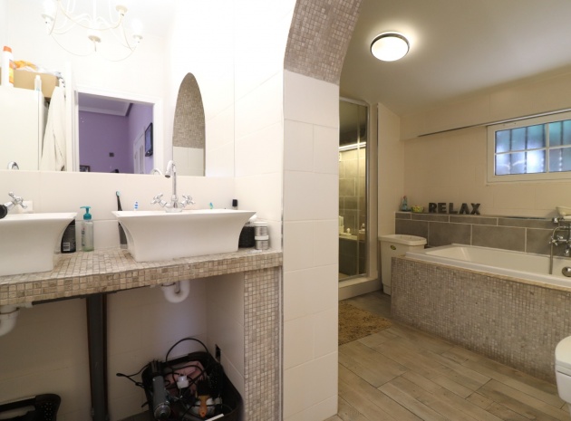 Wiederverkauf - Villa - Heredades - heredades