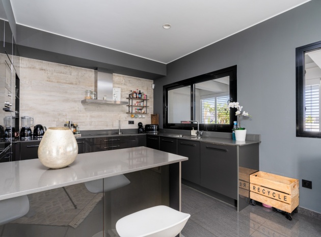 Återförsäljning - Villa - San Fulgencio - La Marina