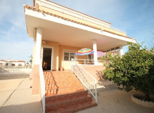 Revente - Villa - Torrevieja - Aguas Nuevas