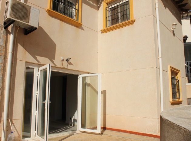 Återförsäljning - Villa - La Zenia