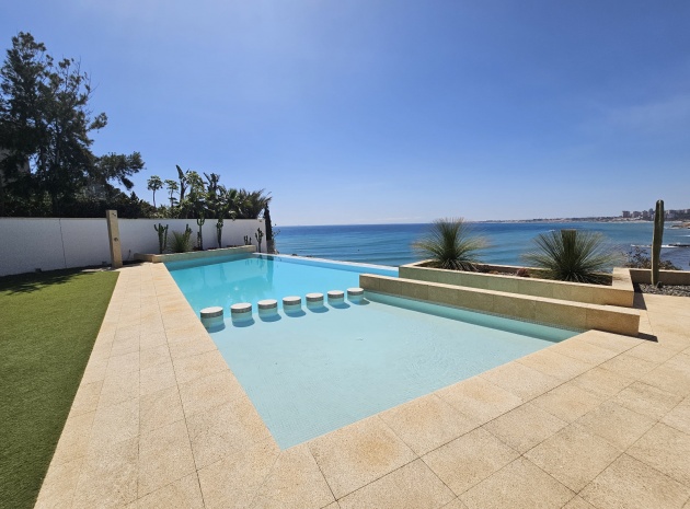 Återförsäljning - Villa - Cabo Roig - beachside cabo roig