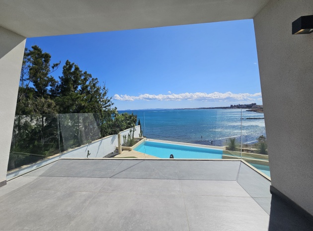 Återförsäljning - Villa - Cabo Roig - beachside cabo roig