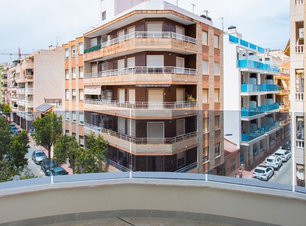 Wederverkoop - Appartement - Torrevieja - Beachside Torrevieja